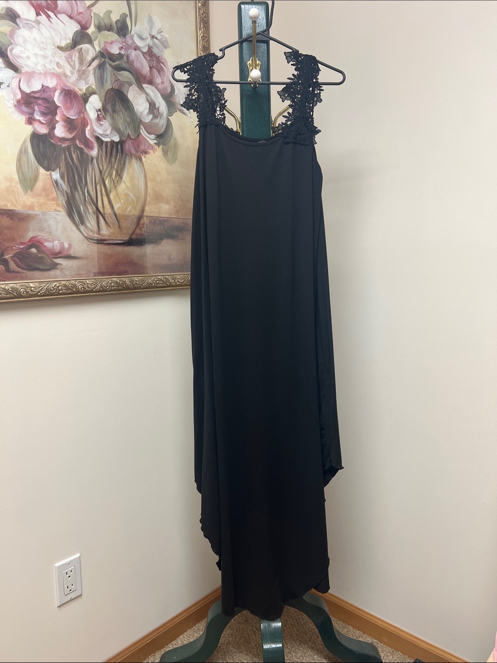 SHEIN Black Maxi Dress with Lace Shoulder Detail
